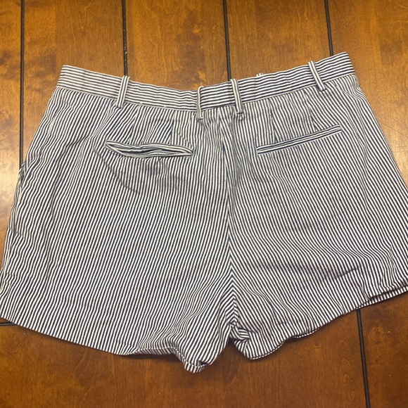 Gap striped shorts - Picture 3 of 3